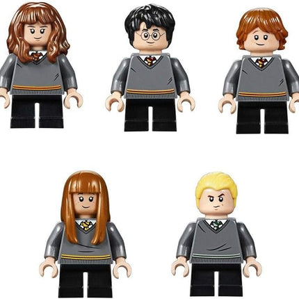LEGO Harry Potter Hogwarts Great Hall 75954 Building Kit and Magic Castle Toy, Fantasy Creatures, Hermione Granger, Draco Malfoy and Hagrid (878 Pieces)